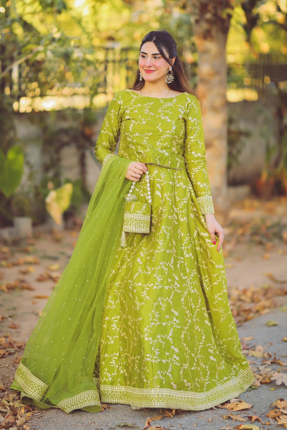 Embroidered 2pc & 3pc Suits