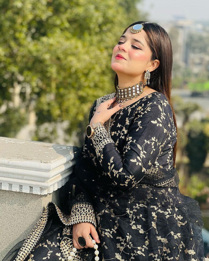 Embroidered Lehenga Choli 3pcs Set With Hand Bag