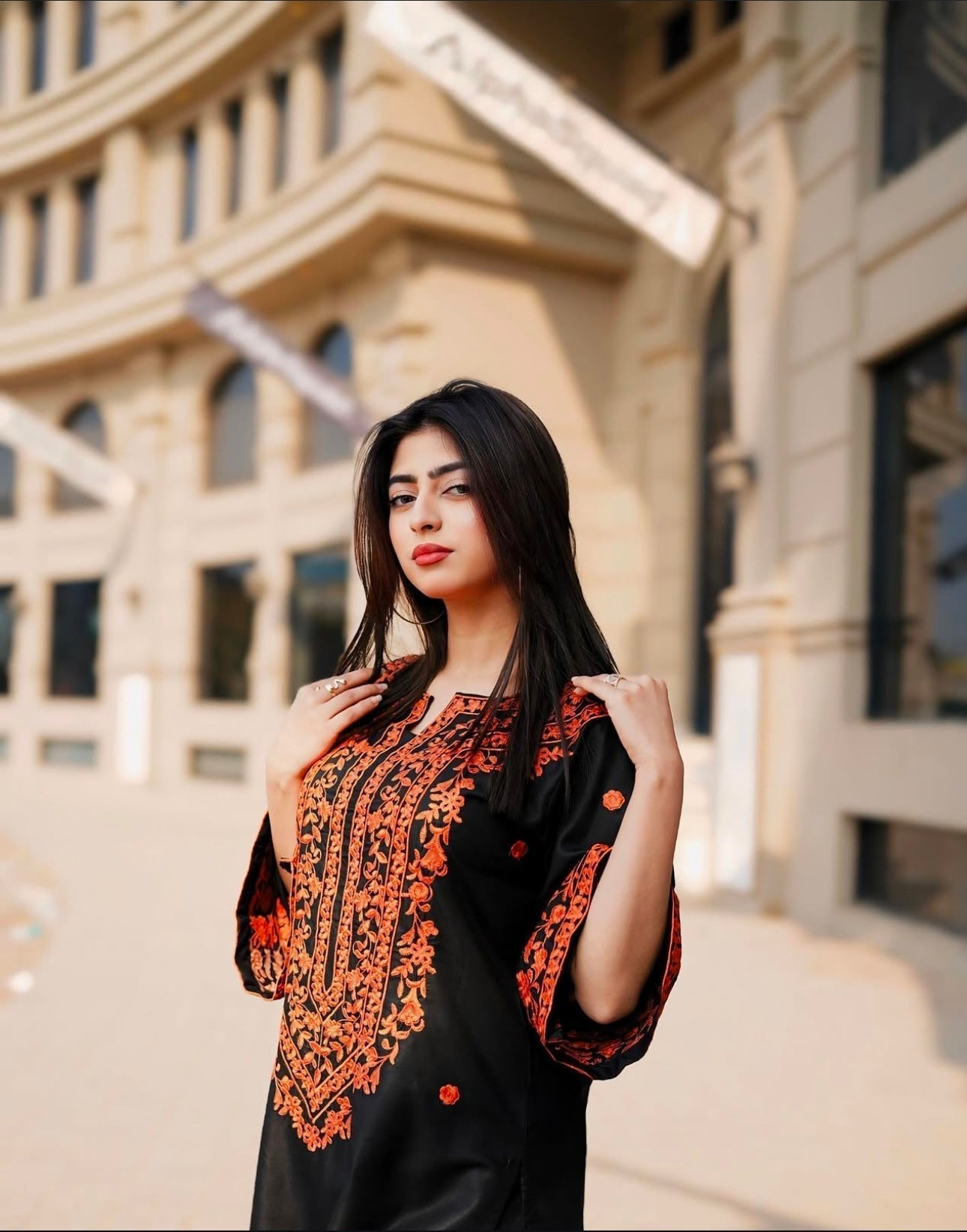 Black Aura 2PC (Farshi Shalwar)