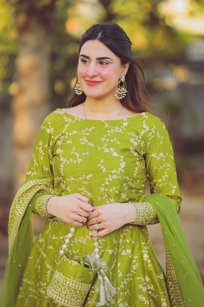 Embroidered Lehenga Choli 3pcs Set With Hand Bag