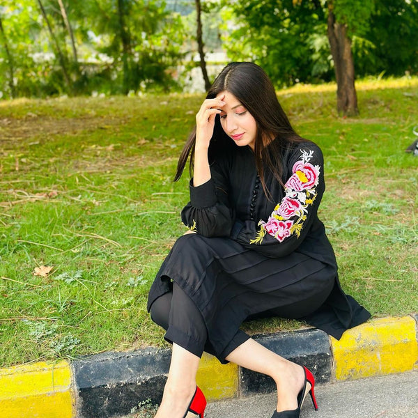 Flower Embroidery 2Pc