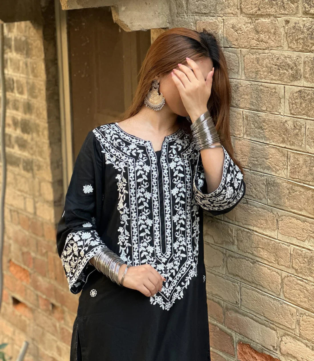 Black Aura 2PC (Farshi Shalwar)