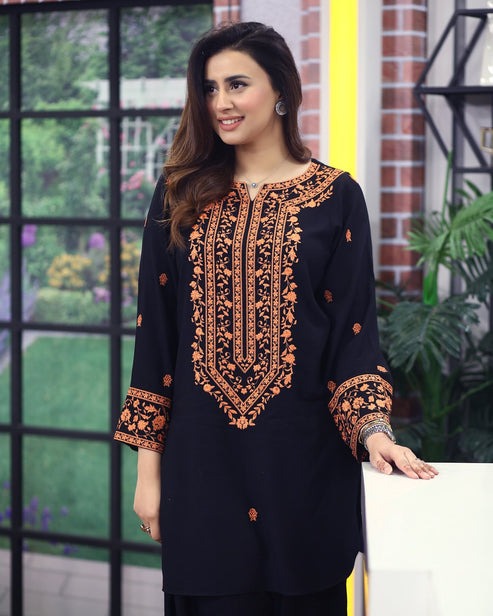 Black Aura 2PC (Farshi Shalwar)