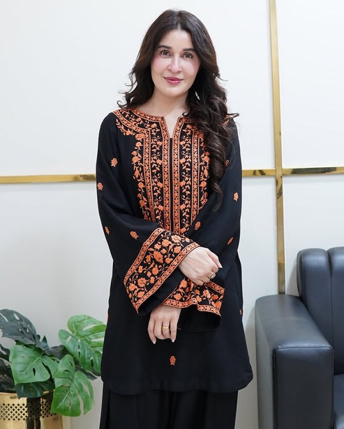 Black Aura 2PC (Farshi Shalwar)