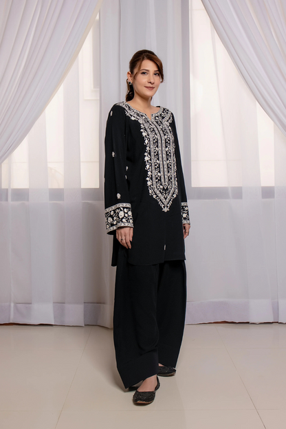 Black Aura 2PC (Farshi Shalwar)
